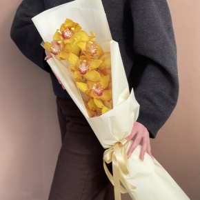 Букет из желтой орхидеи в Старой Купавне