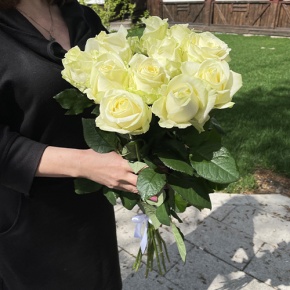 Букет из 11 белых роз (70 см) в Старой Купавне