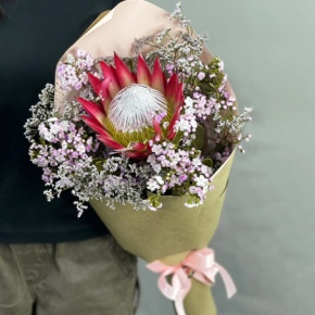 Букет из хамелациума, лимонниума и протеи в Старой Купавне