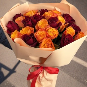 Букет "Благородный" из 27 Кенийских роз микс (40 см) в Старой Купавне