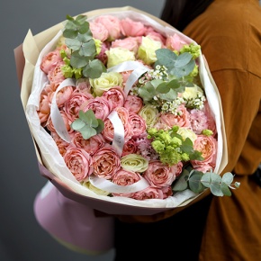 Букет "Миссис" из кустовой розы Джульетта и эустом в Старой Купавне