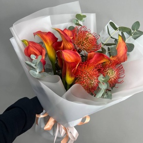 Букет "Империал" из калл, лейко и эвкалипта в Старой Купавне