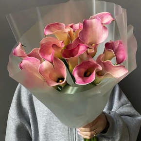 Букет из 13 нежных калл в Старой Купавне