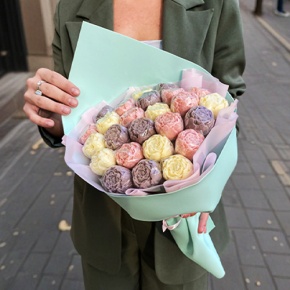 Букет 25 шоколадных пионов в Старой Купавне