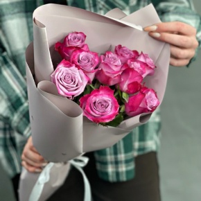 Букет "Сесилия" из 9 фиолетовых роз кения (40 см) в Старой Купавне