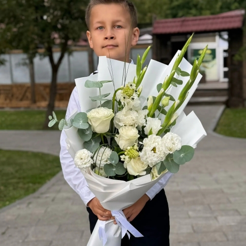 Букет на 1 сентября с гладиолусами, розами, эустомой и орнитогалумом в Старой Купавне